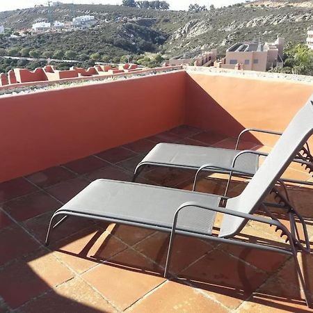 Luxurious Townhouse With Sea Views Villa Manilva Eksteriør bilde