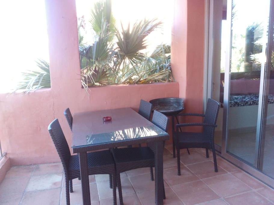 Luxurious Townhouse With Sea Views Villa Manilva Eksteriør bilde